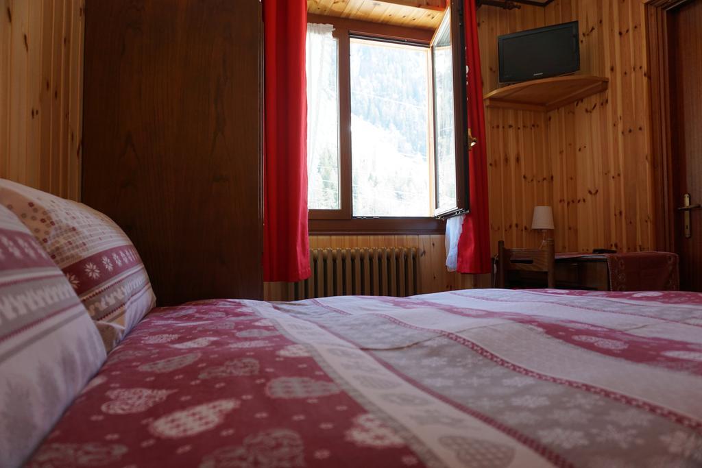 Albergo Rotenthal Formazza Kamer foto